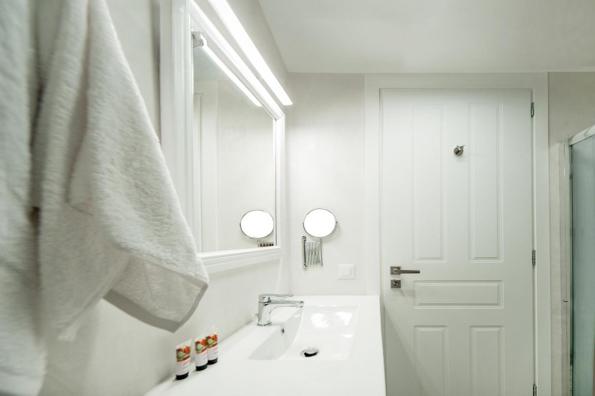 Porto Harani Seaside Apartments シミ エクステリア 写真