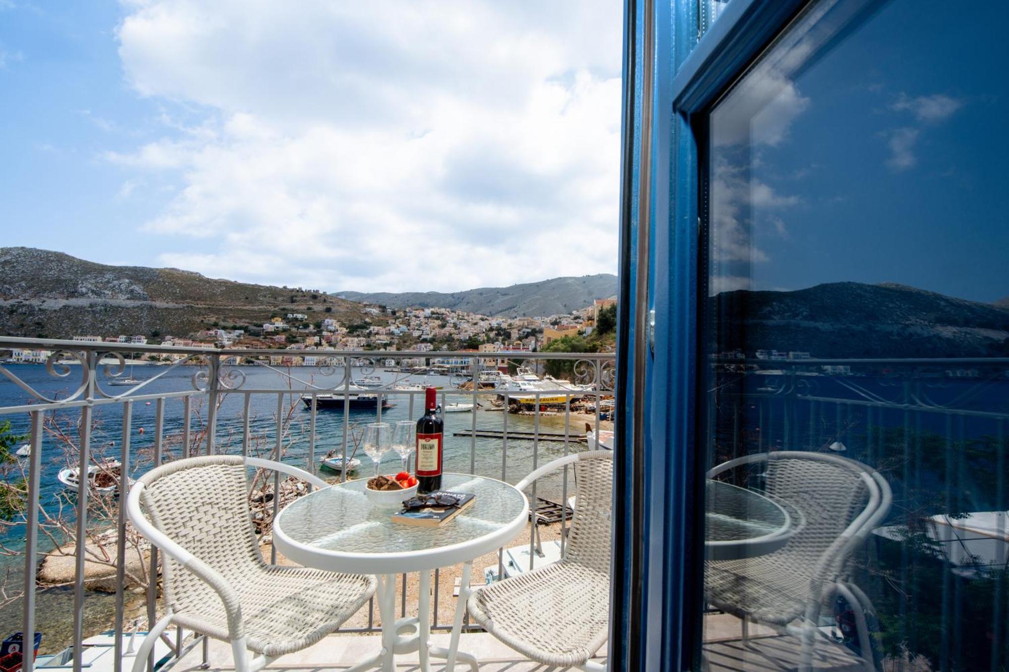 Porto Harani Seaside Apartments シミ エクステリア 写真